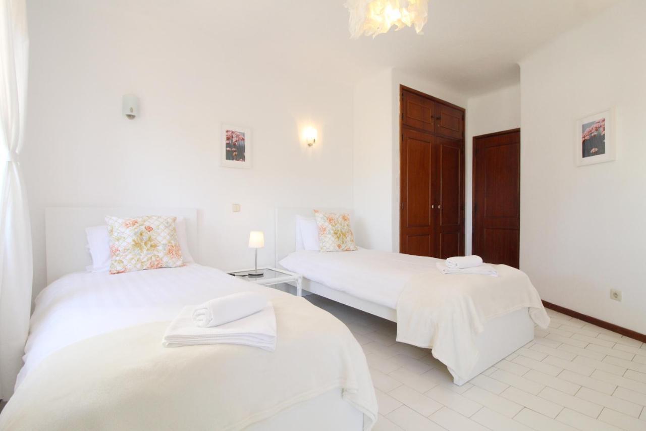T3 Holiday Cottage Near The Beach | C225 Porches  Kültér fotó