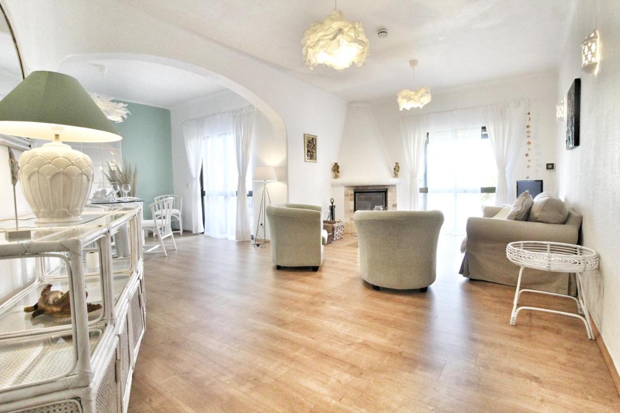 T3 Holiday Cottage Near The Beach | C225 Porches  Kültér fotó